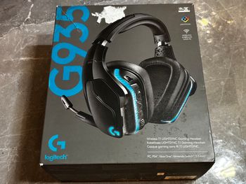 Logitech G935 Wireless RGB Gaming Headphones