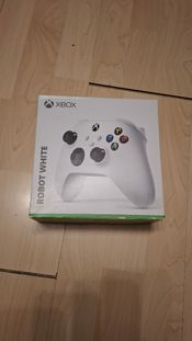 Xbox One S + Robot White Pultelis
