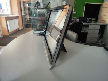 Hp All in one 22"touchscreen/naujas SSD