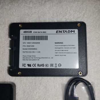 išorinis ssd 480gb su dėžute ir usb 3.0 laidu