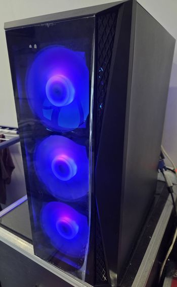 Parduodu tvarkingą Ryzen 7 5800x dėžę 