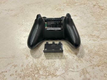 Get Juodas Xbox Wireless Controller for Xbox One/PC