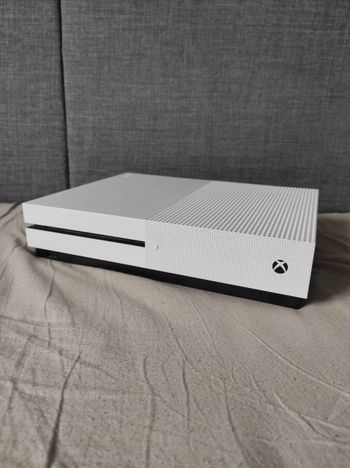 Xbox One S, White, 1TB + 6 žaidimai