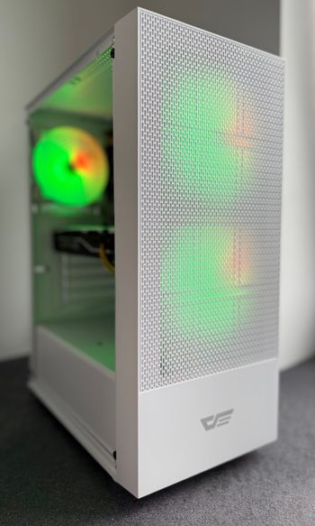 Naujai surinktas žaidimų kompiuteris i7/RX 580 8GB/16GB RGB!!