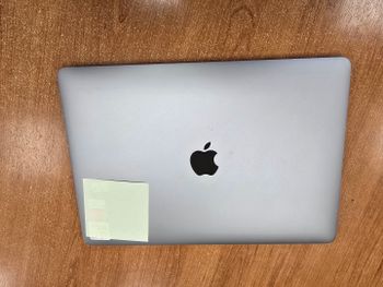 Get Macbook Pro 13 2016m. i5 / 8gb/ dužęs ekranas