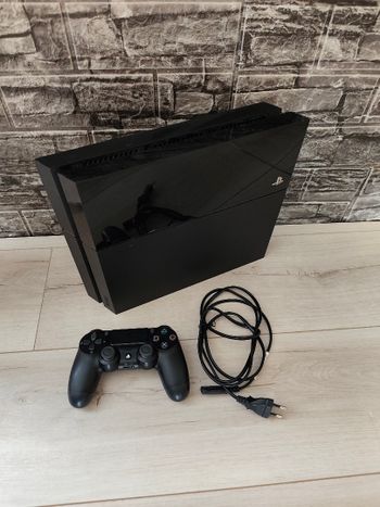 Sony Playstation 4 Fhat 500GB