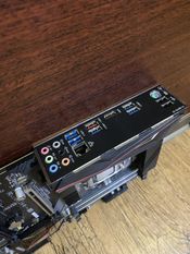 Gigabyte Z390 GAMING X Intel Z390 ATX DDR4 LGA1151 2 x PCI-E x16 Slots Motherboard for sale