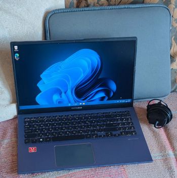 Asus vivobook x512d