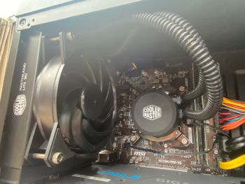 Cooler Master MasterLiquid Lite 120 650-2000 RPM Water Cooled CPU Cooler
