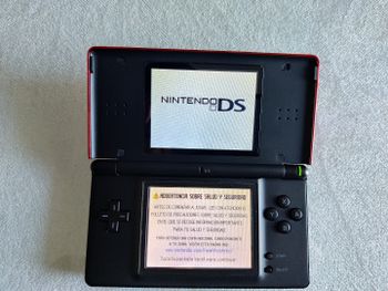 Get Nintendo DS Lite rojo dragón 