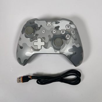 Xbox Wireless Controller – Arctic Camo Special Edition
