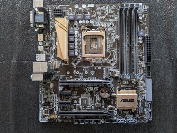 Asus Z170M-PLUS Intel Z170 Micro ATX DDR4 LGA1151 2 x PCI-E x16 Slots Motherboard