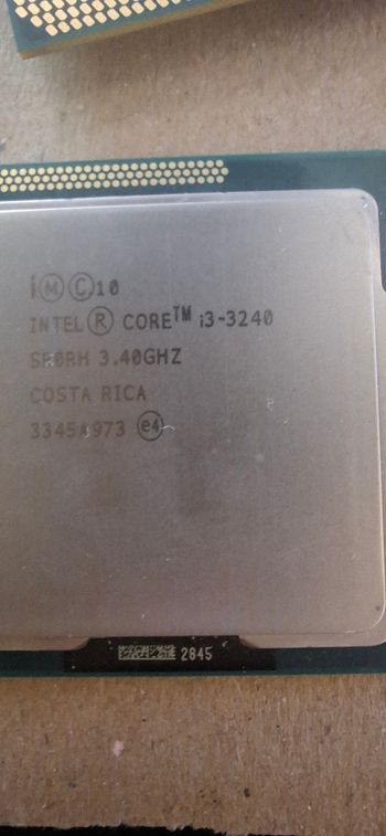 Intel Core i3-3240 3.4 GHz LGA1155 Dual-Core CPU