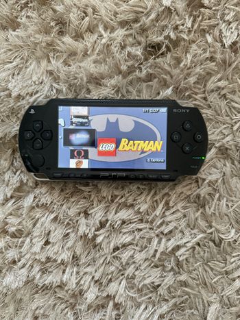 PSP 1000 + 58 zaidimai + minecraft!