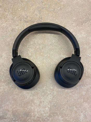 JBL Tune 720bt belaidės ausinės wireless headphones.