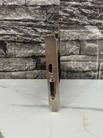 Gigabyte GeForce GT 1030 2 GB 1252-1506 Mhz PCIe x16 GPU