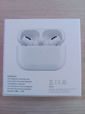 Apple Airpods Pro officiel sous garantie avec facture  for sale