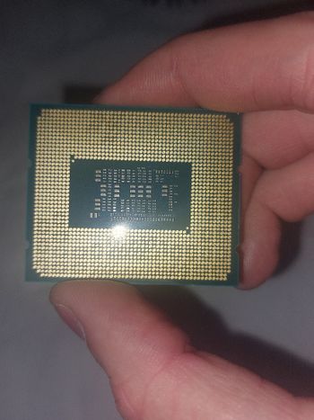 Buy Intel Core i3-12100F + aušintuvas