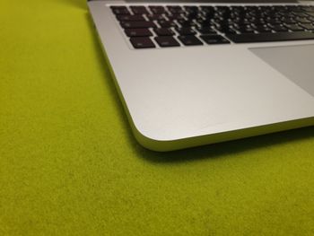 Get MacBook Pro A1502 (2014 m.) 
