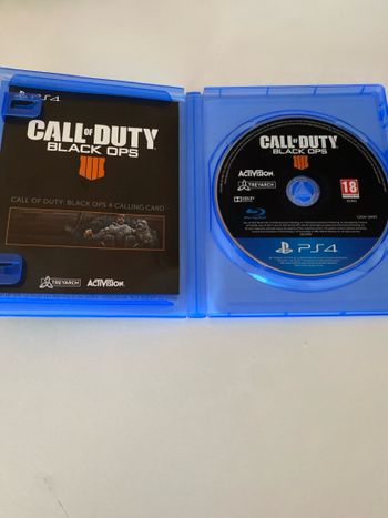 PS4 žaidimu 