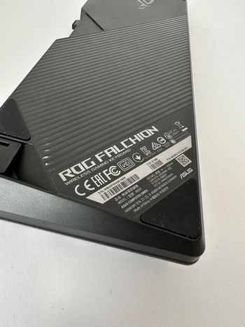 ASUS ROG Falchion