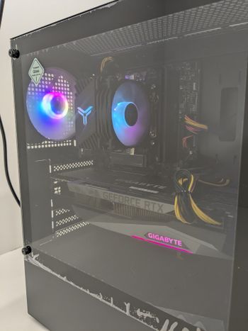 Ryzen 7 7700, RTX 3080 žaidimų kompiuteris