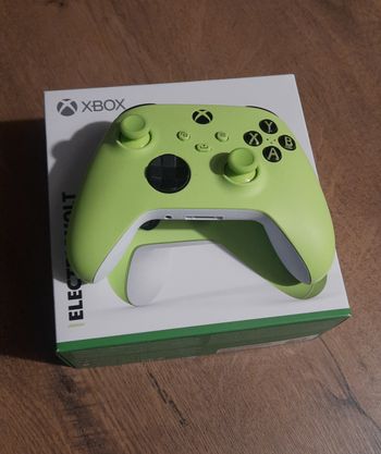 Xbox Series X, S, One pultelis