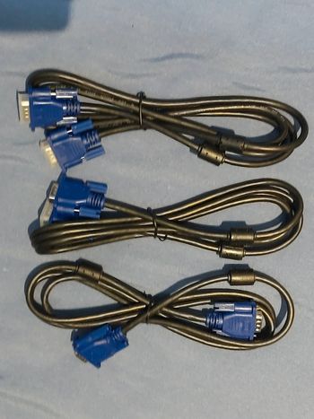 vga laidų rinkinys – 3 vnt. su feritiniais filtrais (1.5 m)