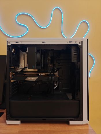 GALINGAS ŽAIDIMŲ KOMPIUTERIS i5 12400F & Rtx 2070 SUPER
