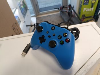 Xbox One pultelis Xbox Series S X/S ir PC pultas