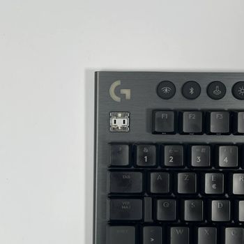 Redeem Logitech G915 TKL Tenkeyless LIGHTSPEED Wireless RGB Mechanical Gaming Keyboard