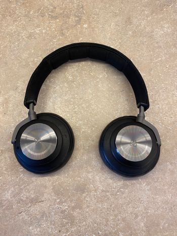Bang & Olufsen BeoPlay H9 belaidės ausinės wireless headphones