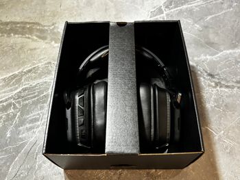 Logitech G935 Wireless RGB Gaming Headphones