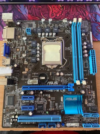 Asus P8H67-M LE Intel H67 Micro ATX DDR3 LGA1155 1 x PCI-E x16 Slots Motherboard