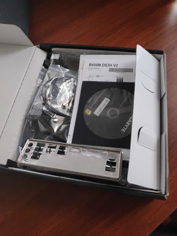 Get Gigabyte B450M DS3H V2 AMD B450 Micro ATX DDR4 AM4 2 x PCI-E x16 Slots Motherboard