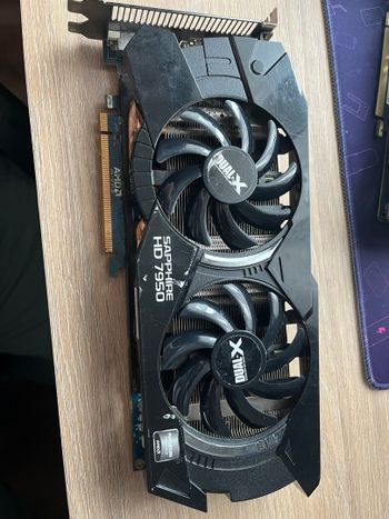 Sapphire Radeon HD 7950 3 GB 850 Mhz PCIe x16 GPU
