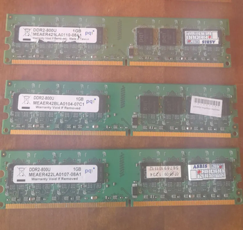 3x DDR2 RAM | 1GB kiekvienas | 3GB iš viso