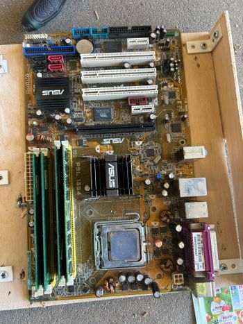 Asus P5L + Intel Core + RAM + BOX Cooler