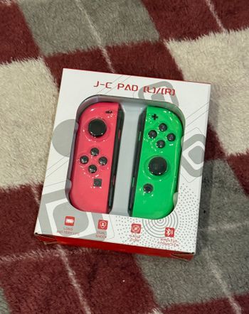 Nauji Nintendo Switch Joy-con pulteliai Red & Green