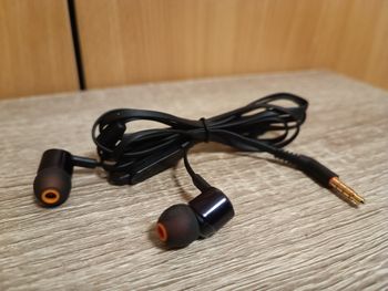 Buy Ausines JBL Tune210