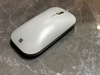 Microsoft Surface Mobile Bluetooth Mouse Pėlė