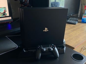 (8.5 soft. ver.) Sony Playstation 4 Pro, 1TB