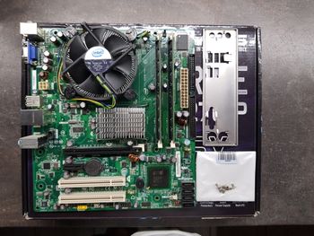 DG31PR + E7400 + 4GB DDR2 + COOLER + BACKPLATE