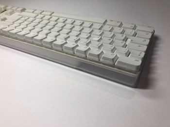 Genuine Apple A1016 Wireless Bluetooth White Full Size Keyboard