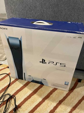 PlayStation 5, Black & White, 825GB