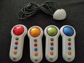 Scene it? Xbox 360 pulteliai su zaidimu