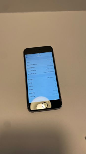 Get Apple iPhone 6s 16GB Space Gray