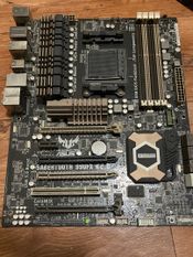 Asus Sabertooth 990FX R2.0 AMD 990FX ATX DDR3 AM3+ 4 x PCI-E x16 Slots Motherboard