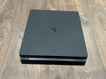 PlayStation 4 Slim, Black, 500GB