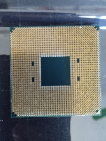 AMD Ryzen 7 3700X 3.6-4.4 GHz AM4 8-Core CPU